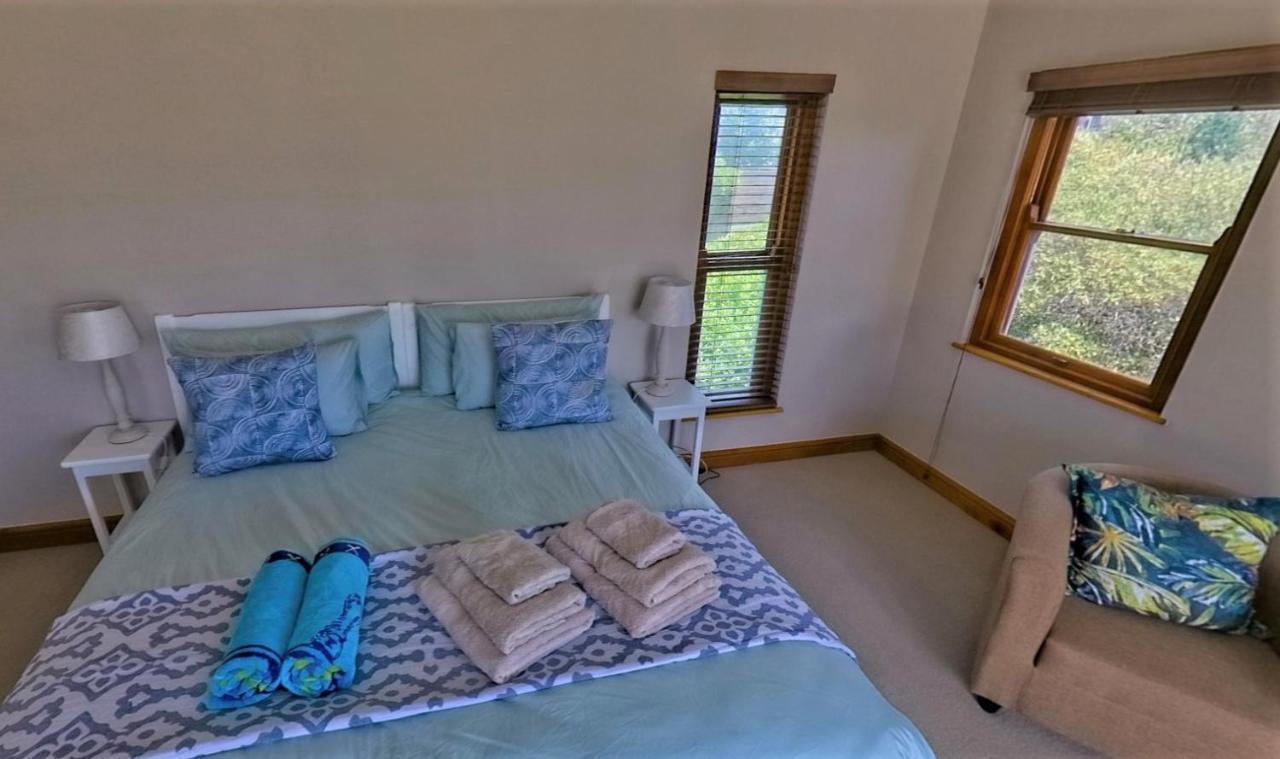 Blaauw Village Guest House Bloubergstrand Bagian luar foto